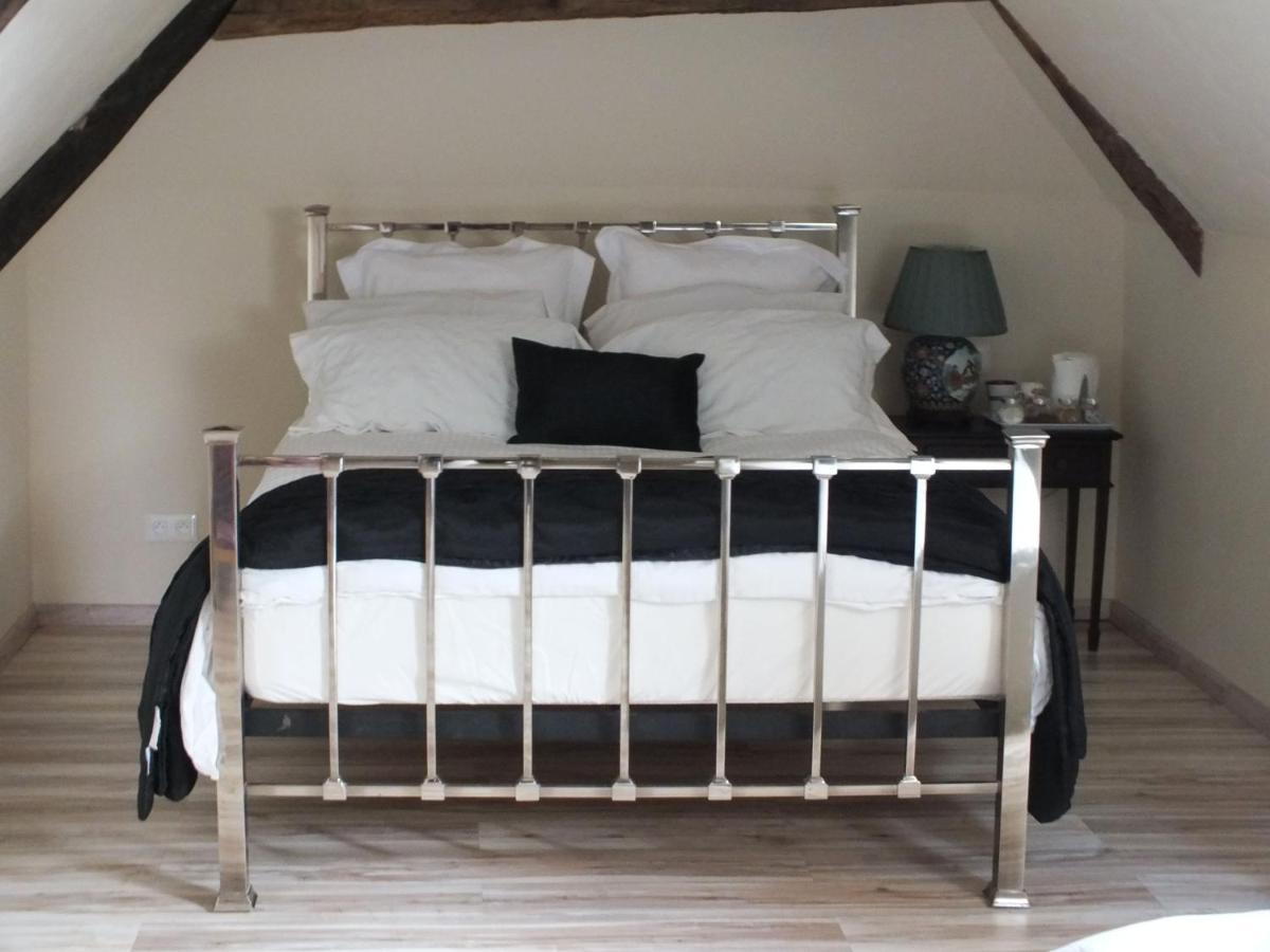 Country B&B Saint-Pierre-d'Eyraud 外观 照片